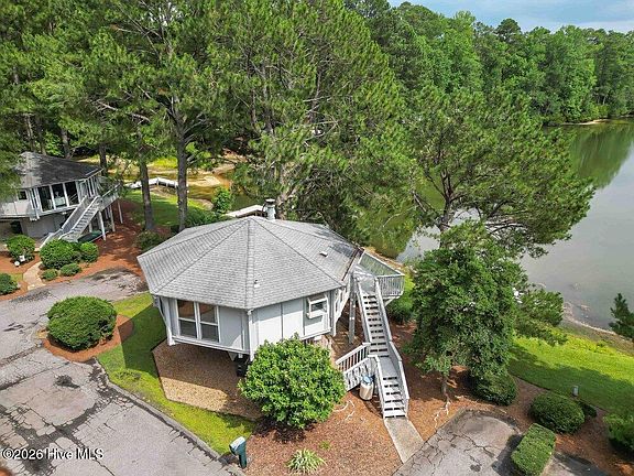 3rd image of 70 Sugar Gum Lane Unit 9
