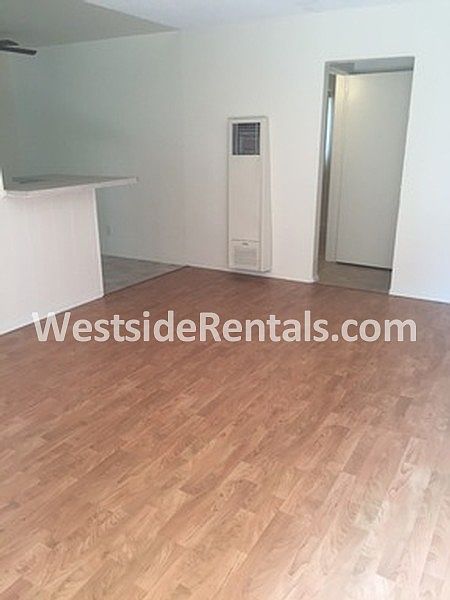1st image of 1060 W 117th St APT 8