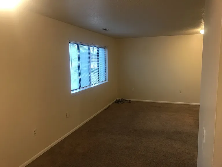 1403 Peninsula Dr — Photo 6