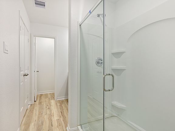 5th image of 5314 Cj Walker Ln