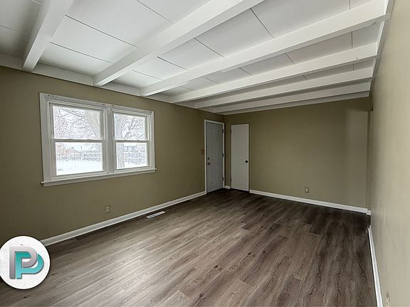 4th image of 639 14th St NE
