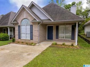 9113 Brookline Ln, Helena, AL 35080