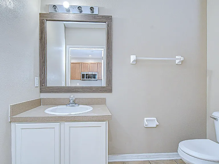 10720 Chesham Hill Ct — Photo 16
