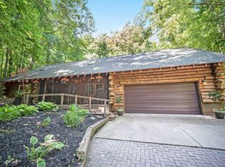 13270 Forest Hill Rd, Grand Ledge, MI 48837
