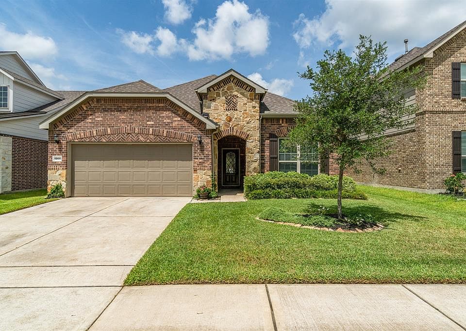 1st image of 15611 Giant Pine Ln