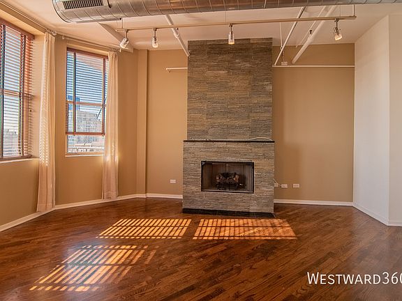 4th image of 500 S Clinton St APT 731