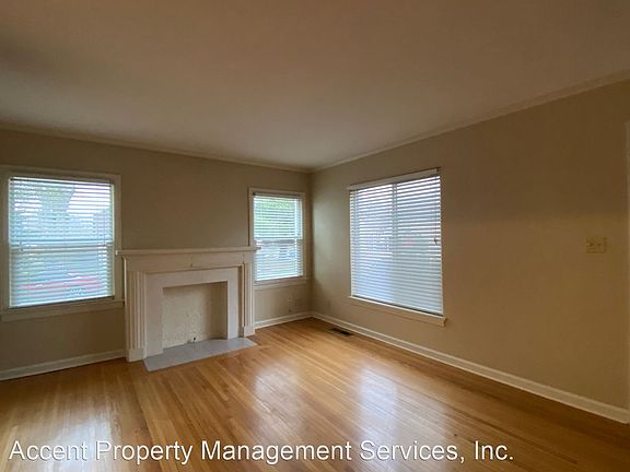 2nd image of 704 S Louisville Ave