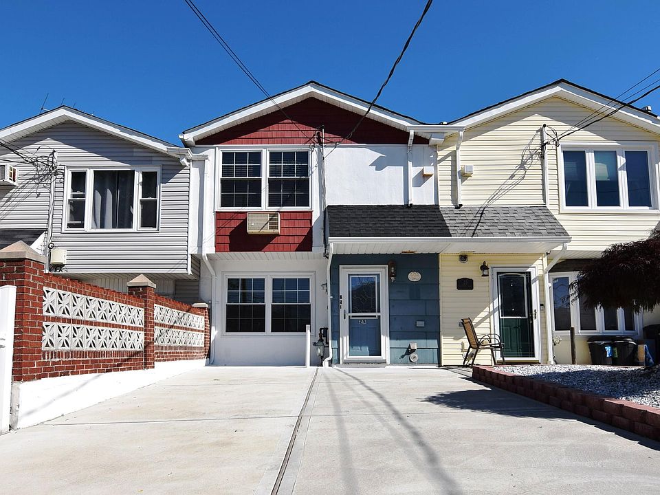 1st image of 25 McCormick Pl