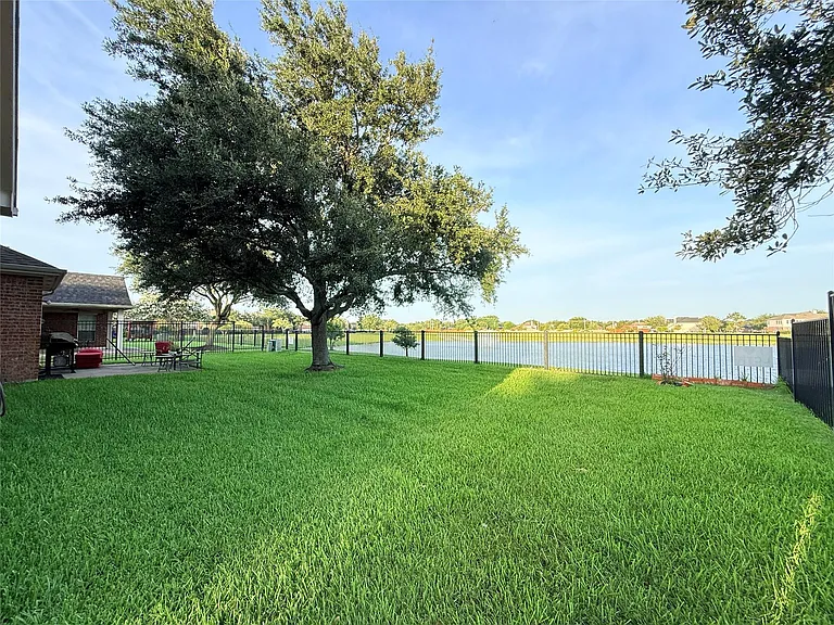 2144 Brittany Colony Dr — Photo 42