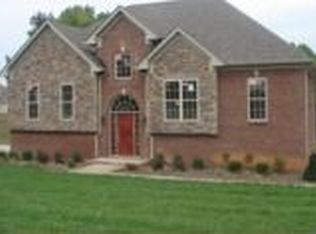 1186 Drake Rd, Adams, TN 37010