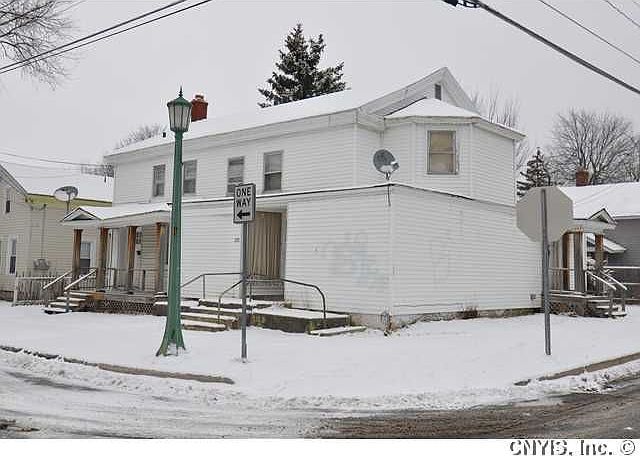 2nd image of 333 Clay St
