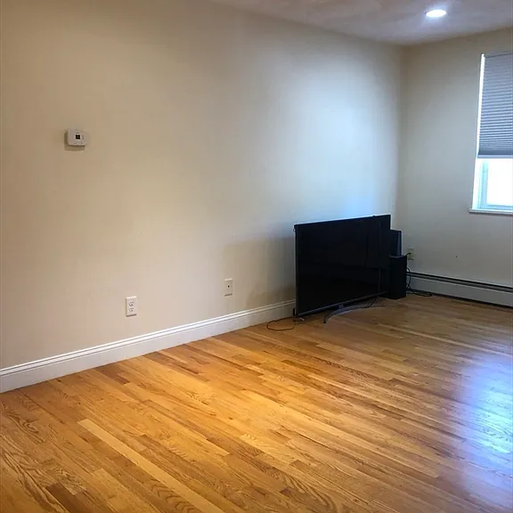 1105 Lexington St #9 — Photo 6