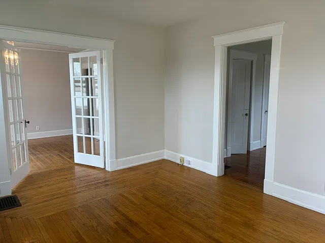 5521 Harrison Ave — Photo 8