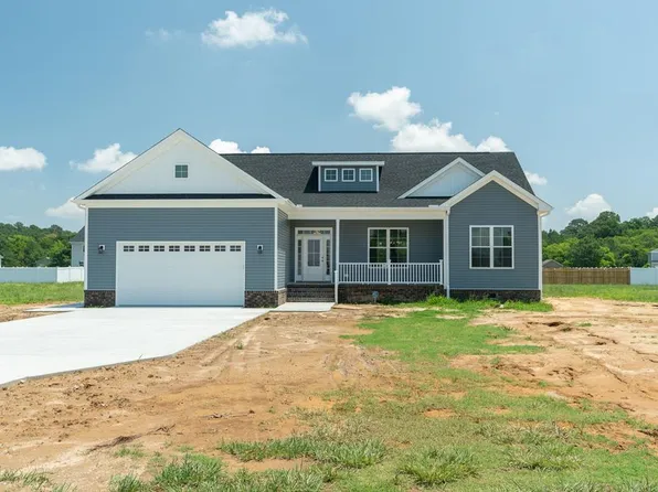 27179 Castle Row Cpe, Charles, VA 23310