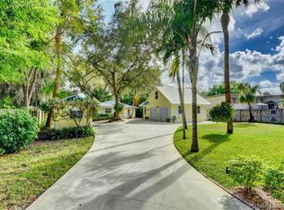 885 SW Rustic Cir, Stuart, FL 34997