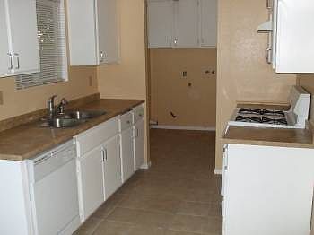 4th image of 16536 Vine St APT B