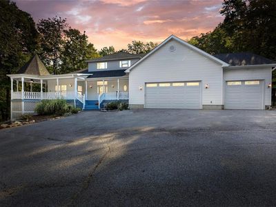 402 Crescent Bluff Ct, Eureka, MO, 63025