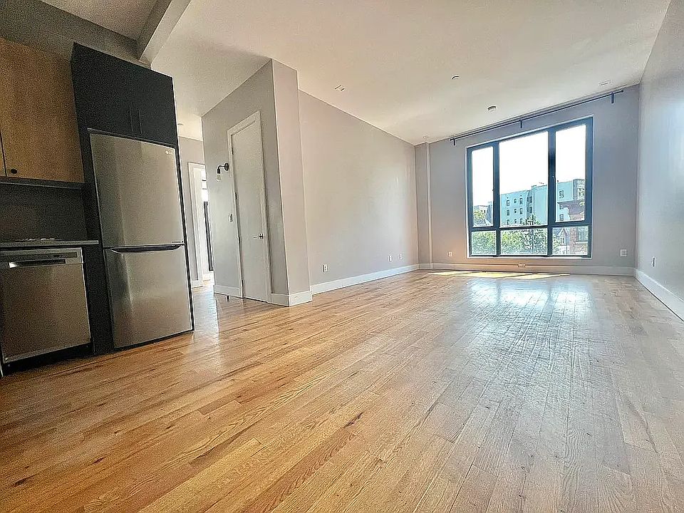 1st image of 1027 Cortelyou Rd APT 3B