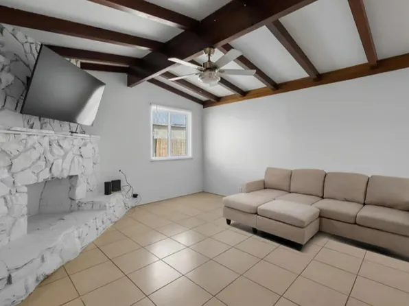 5038 W Avenue L10 #A, Lancaster, CA 93536