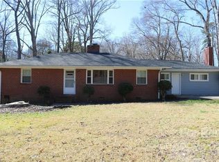 114 Stilwell Oaks Cir, Charlotte, NC 28212