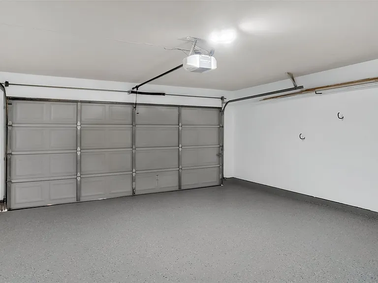 15807 Little Miss Creek Dr — Photo 16