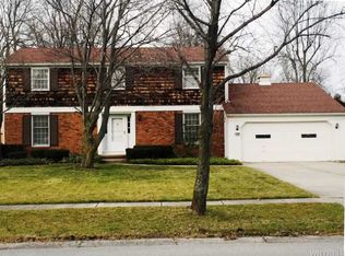 120 Woodshire S, Getzville, NY 14068