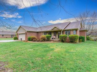 3825 Hayden Rd, Owensboro, KY 42303