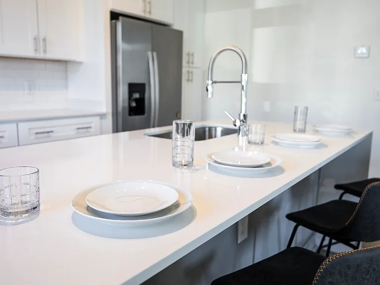 542 Southgate Ave #302 — Photo 9