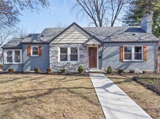 398 Hill Dr, Saint Louis, MO 63122