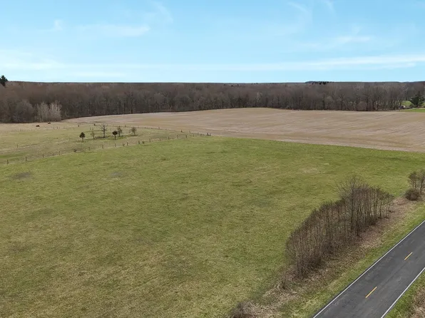 Priest St, Dowagiac, MI 49047