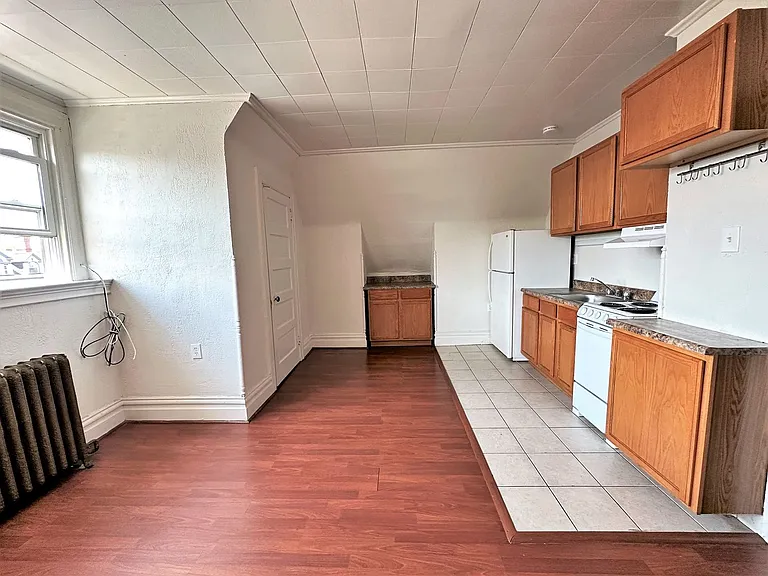 Bloomfield - Apartments For Rent In Pittsburgh — Photo 9