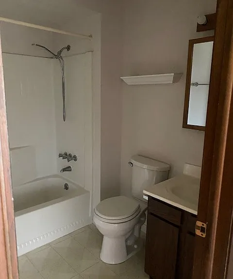850 Gloucester Ct #2 — Photo 1