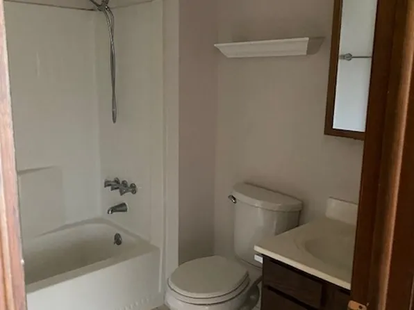 850 Gloucester Ct APT 2, Bourbonnais, IL 60914