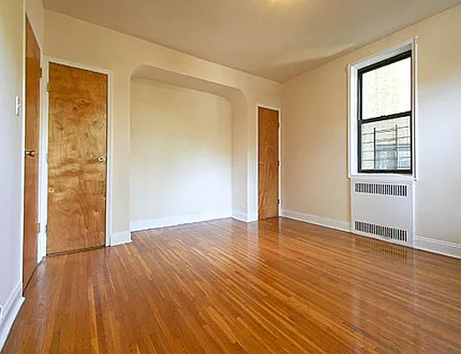 Rented by SW Queens Mezzanine | media 2