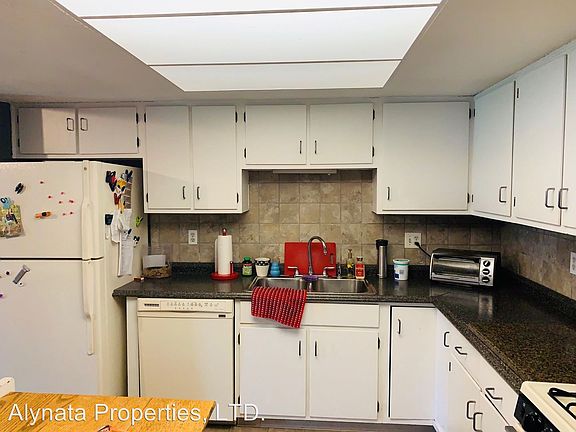 3rd image of 1292 Gatwick Ct