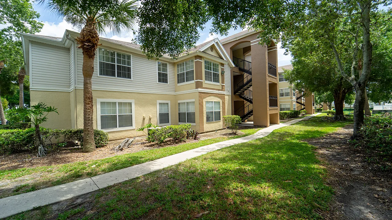 Palmetto Trace Apartments — Photo 4