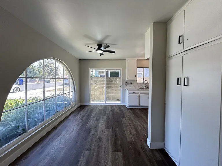 560 E Erna Ave — Photo 5