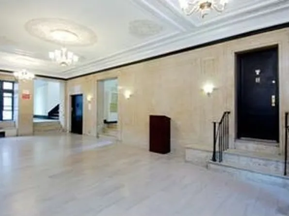 812 Riverside Drive image 1 of 14