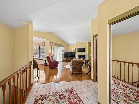 2nd image of 20826 W Torrey Pines Ln