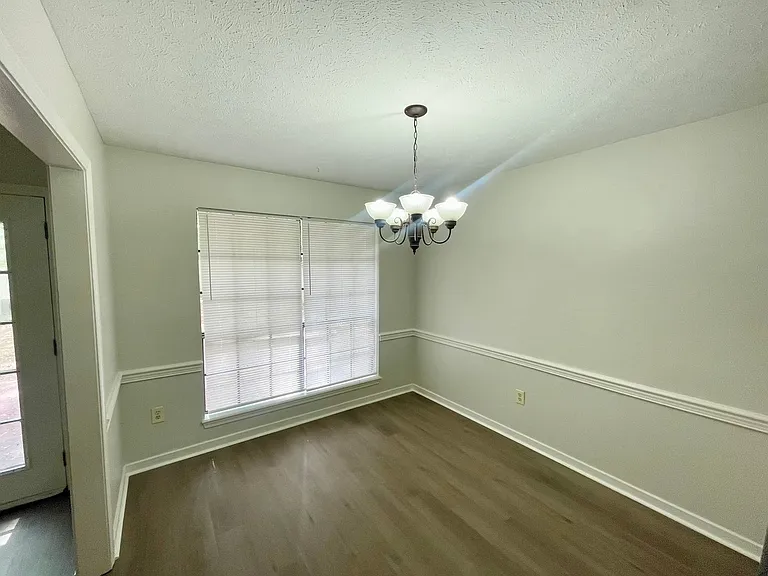 176 Bellegrove Cir — Photo 6