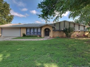 14517 W Mockingbird Ln S, Sand Springs, OK 74063
