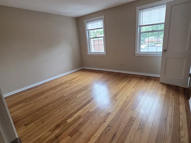 5642 Selby Ct — Photo 16