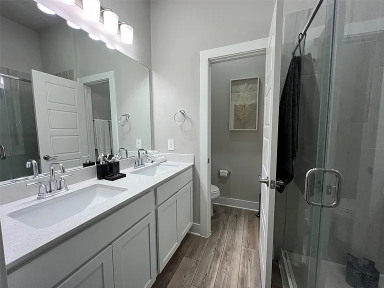 10542 Preserve Way — Photo 10