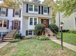 11009 Barton Hill Ct, Reston, VA 20191
