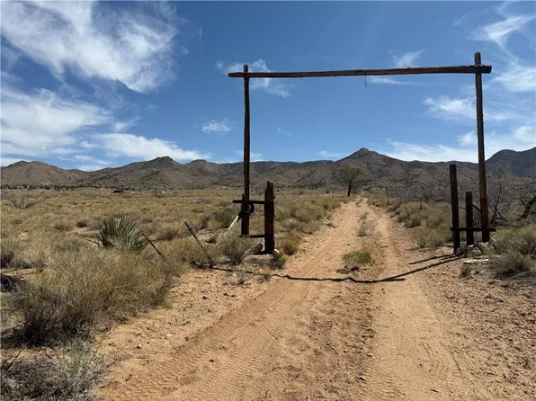 7130 N Corral Rd, Kingman, AZ 86401