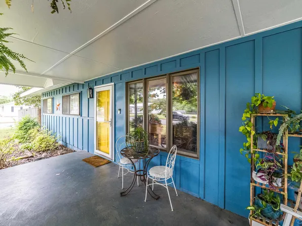 2122 Fernbrook Dr NE, Huntsville, AL 35811