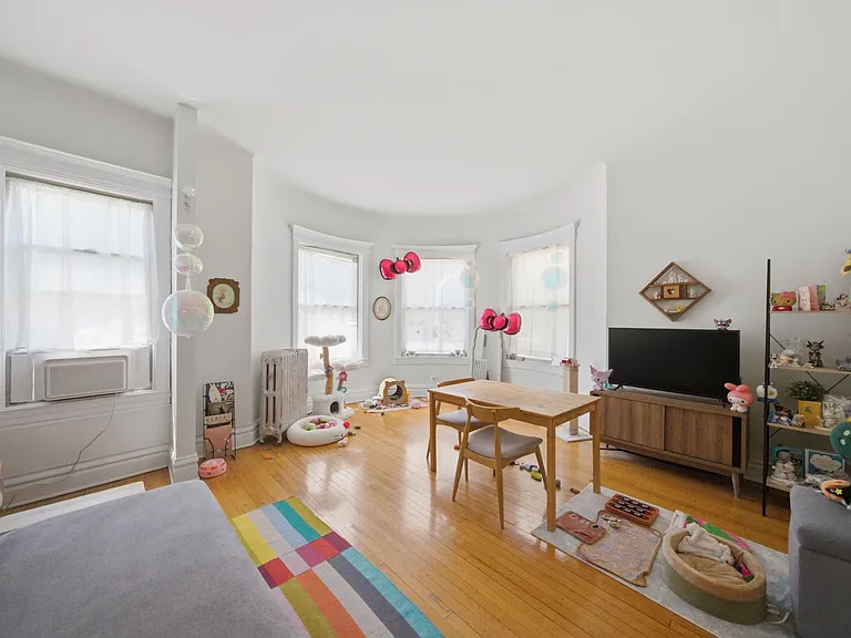 668-72 W Sheridan Rd #RD;-3915-17 — Photo 3