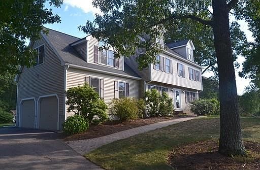2nd image of 25 Bridie Ln