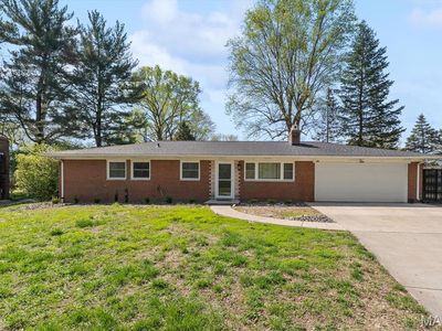 10 Wood Dr, Swansea, IL, 62226