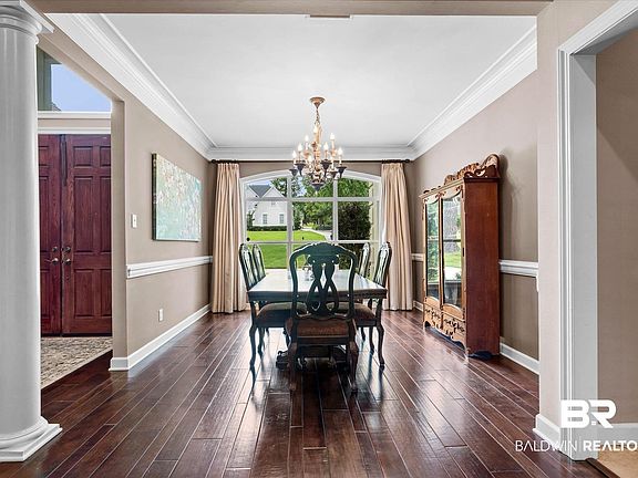 4th image of 30427 Middle Creek Cir